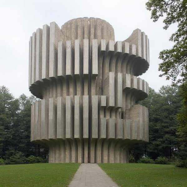 Brutalist Monument Flux - V1