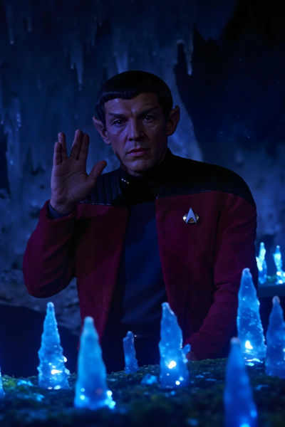 Star Trek TNG uniforms (5 variants + Geordi Visor) (Flux) - Captain Jacket