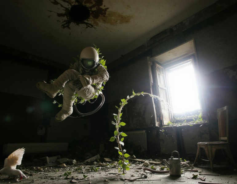 Floating and Shattering - v1.0