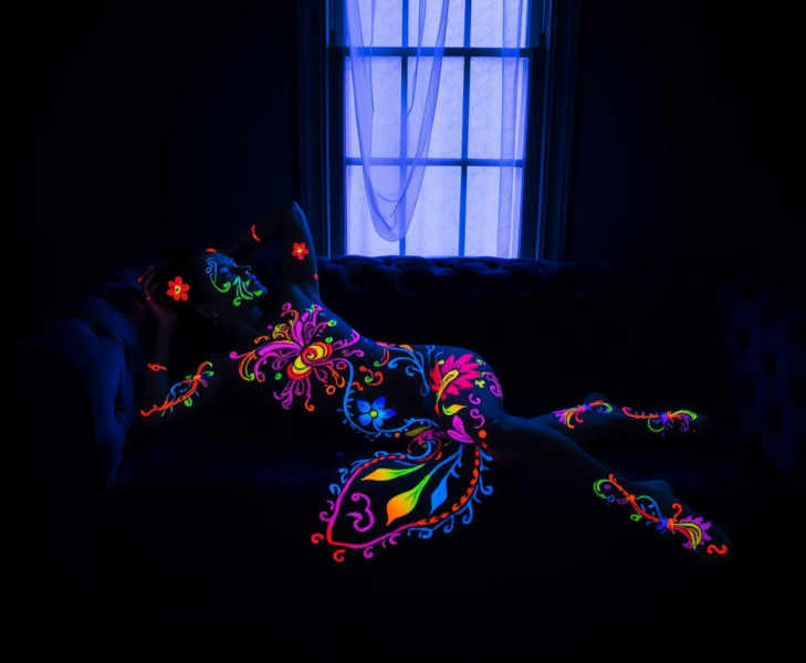 Black Light Paint-GMR - Black Light Paint-GMR