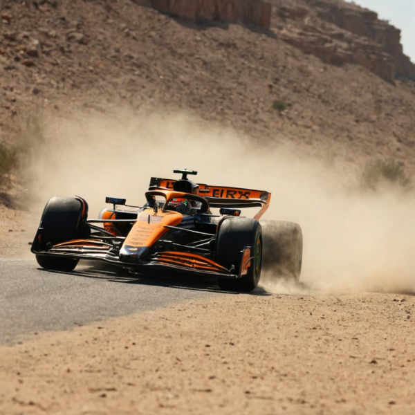 Mclaren F1 2025 MCL 39 - SDXL Lora - v1.0
